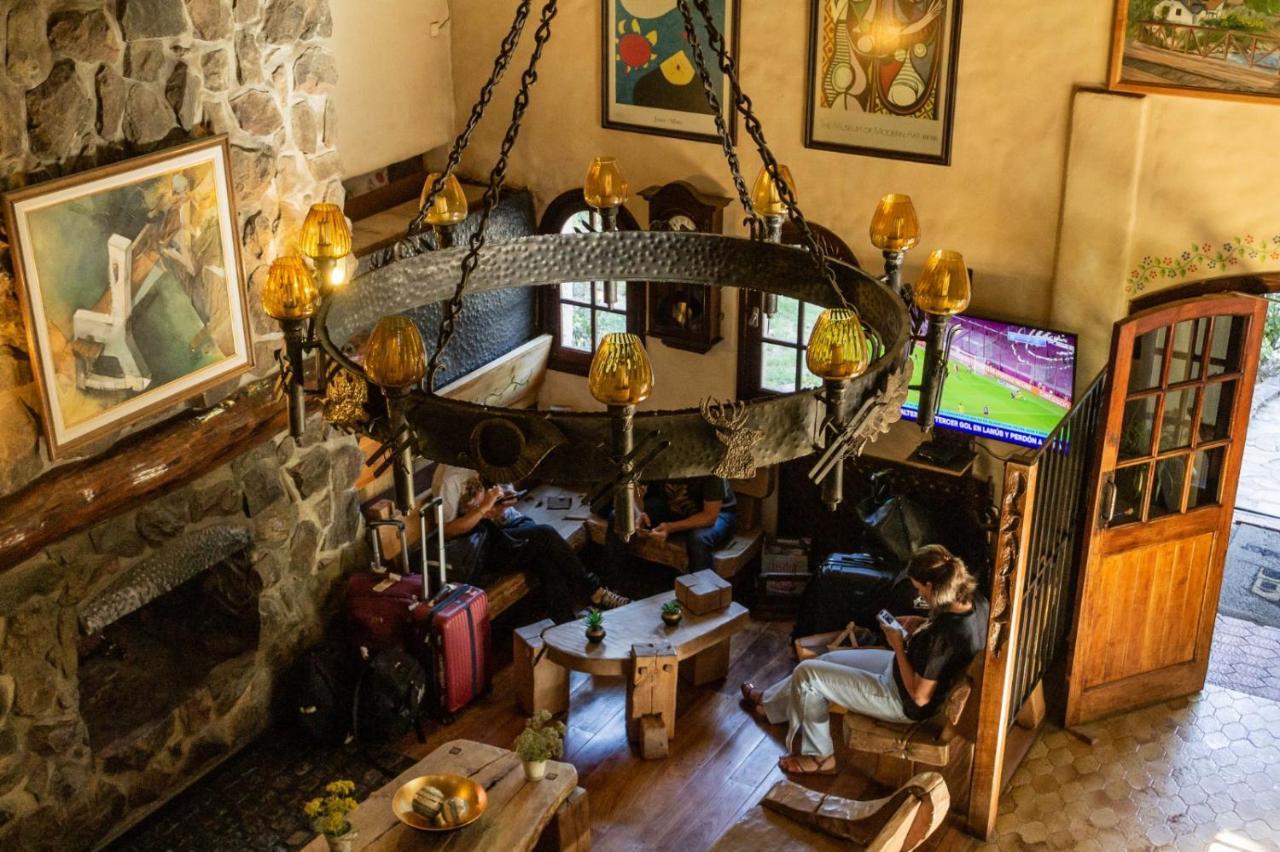Hostería La Posta Del Cazador San Martín de los Andes Exterior foto
