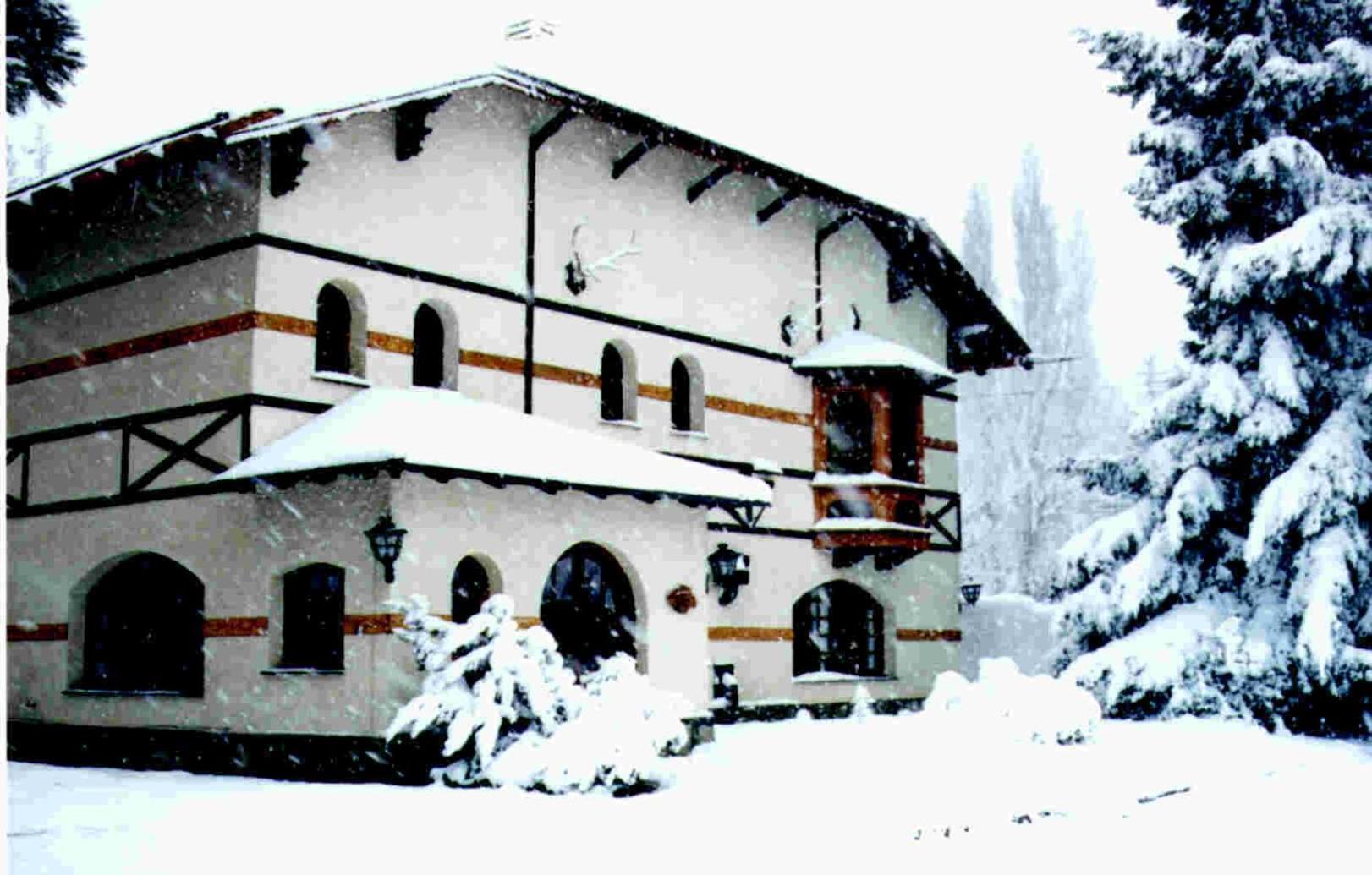 Hostería La Posta Del Cazador San Martín de los Andes Exterior foto