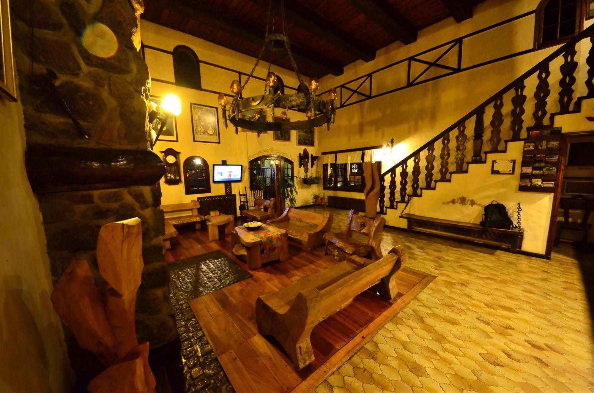 Hostería La Posta Del Cazador San Martín de los Andes Exterior foto
